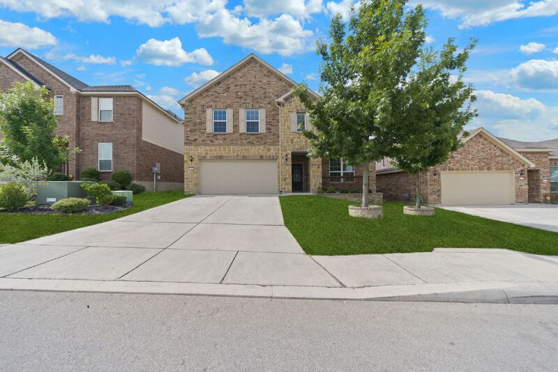 San Antonio House: 12828 Laurel Brush