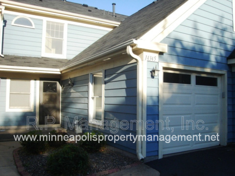 Eden Prairie Townhome: 14345 Bedford Dr