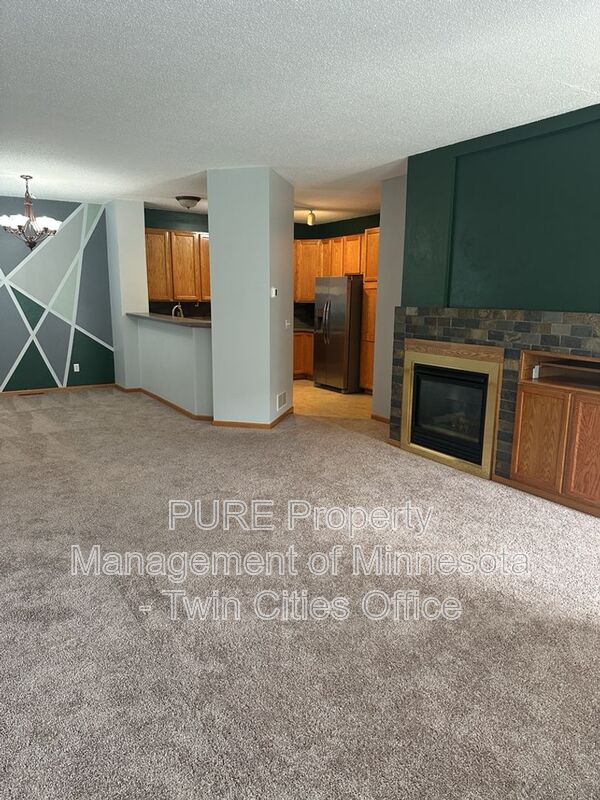 Woodbury Townhome: 3183 Juniper Ln