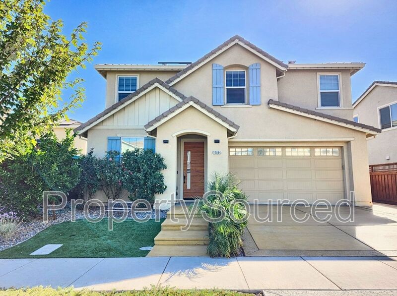 Lathrop House: 17894 Amador Dr