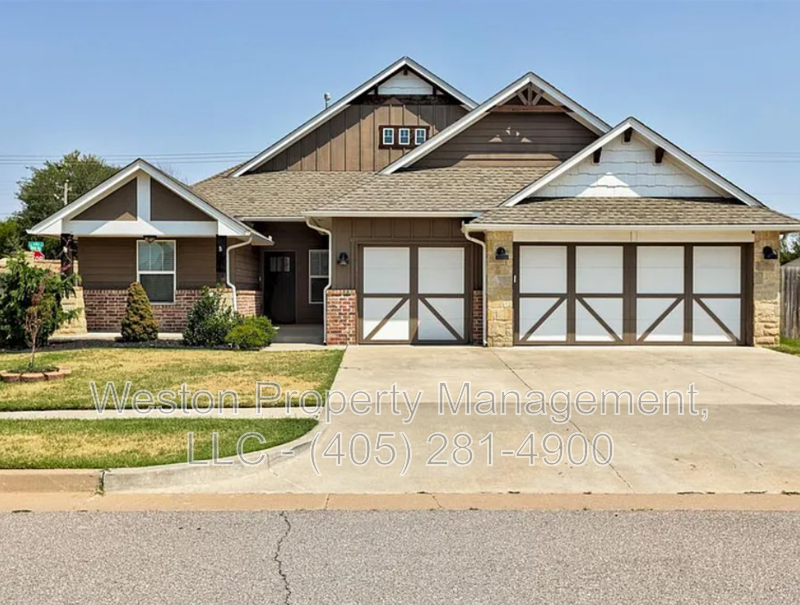 Mustang House: 12013 Southwest 45th Terrace