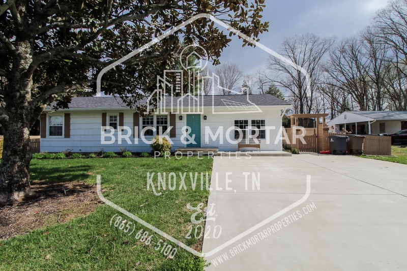 Knoxville House: 1416 Myart Lane