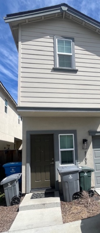 Santa Rosa House: 2704 Bella Circle