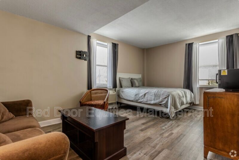 Lancaster House: 123 N Broad Street