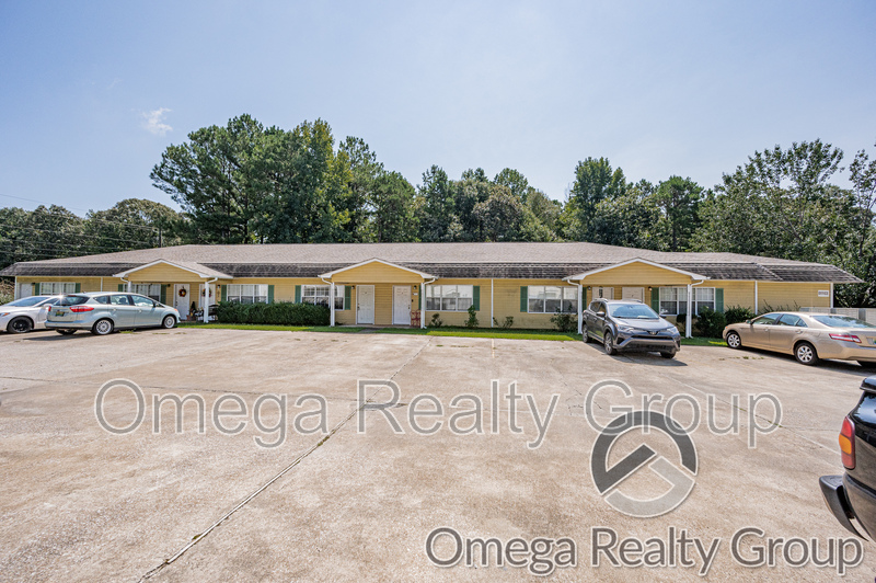 Mc Calla Condo: 484 Grey Hill Rd