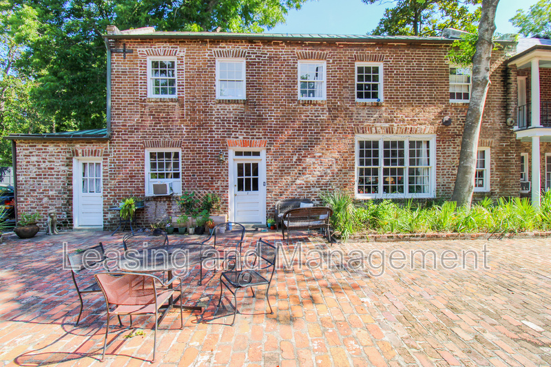 Charleston Condo: 23 Archdale Street