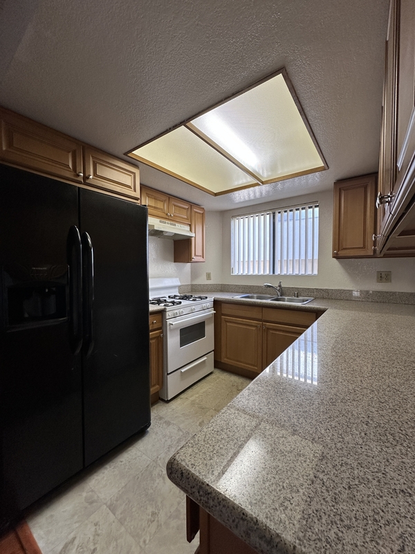 Glendale Condo: 1110 E Wilson Ave #104