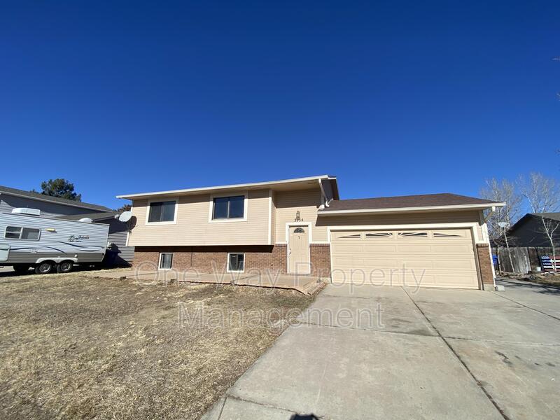 Loveland House: 3954 Boulder Drive - 1