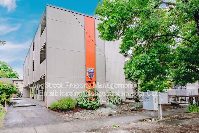 Corvallis Condo: 115 NW 15th St