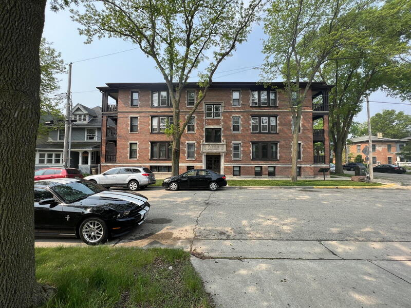 Madison Condo: 600 S Brearly St