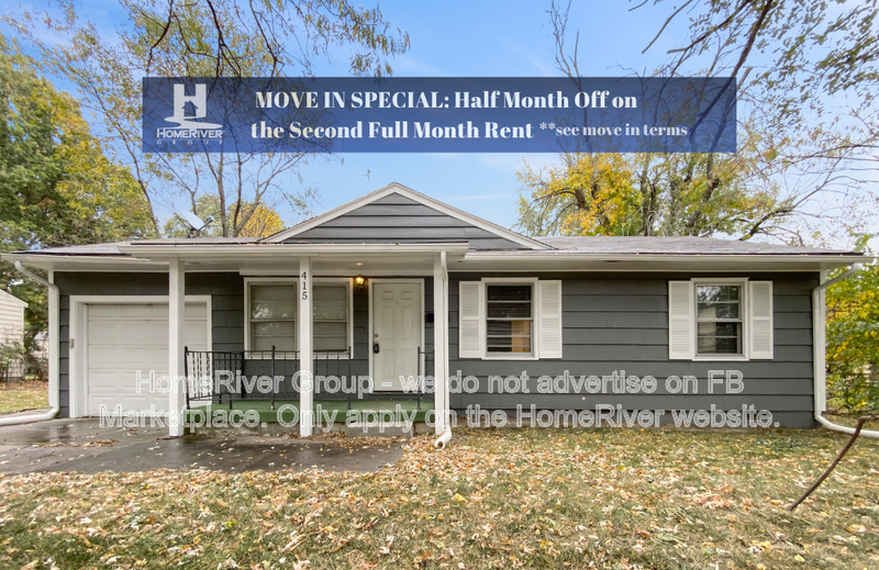 Lees Summit House: 415 SW Walnut St