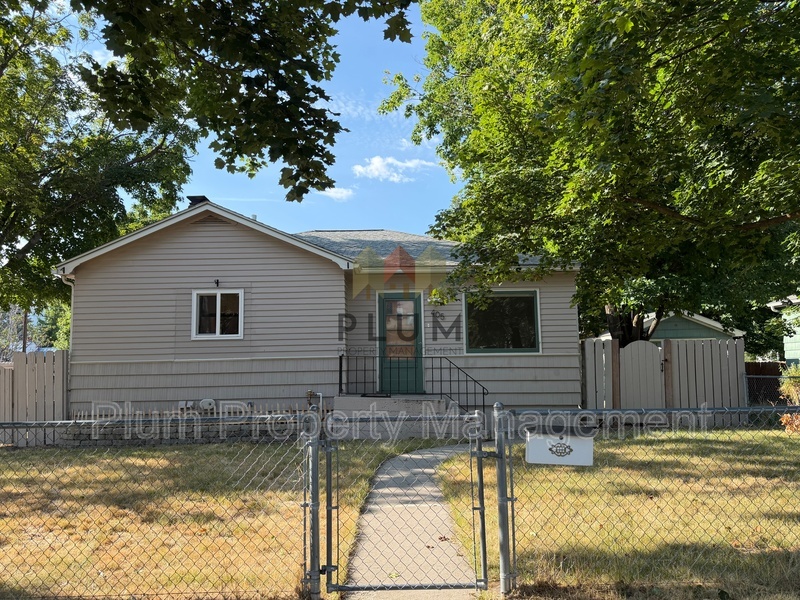 Missoula House: 405 West Central Avenue