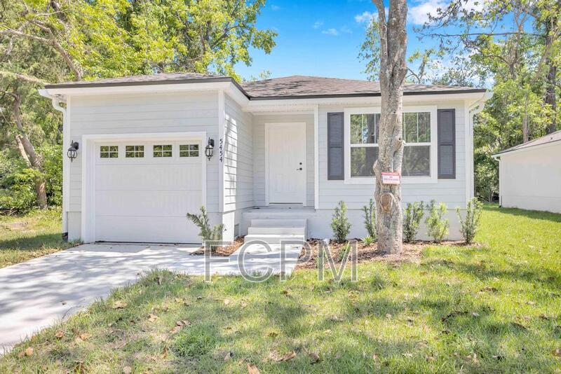 Jacksonville House: 5454 Amazon Ave