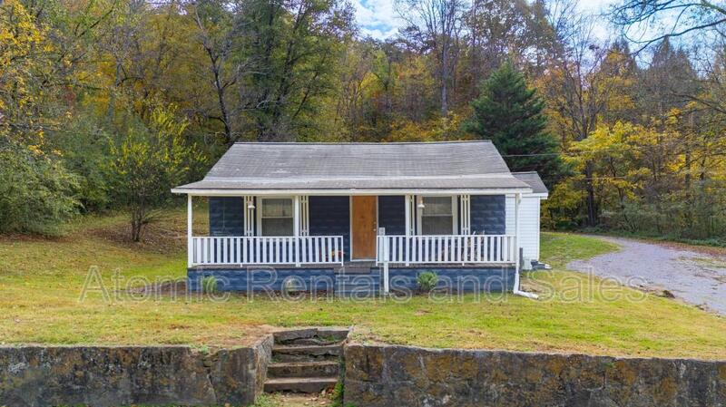 Powell House: 614 E Brushy Valley Dr