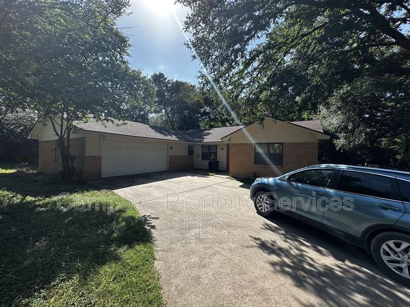 Waco House: 8507 Bosque Blvd