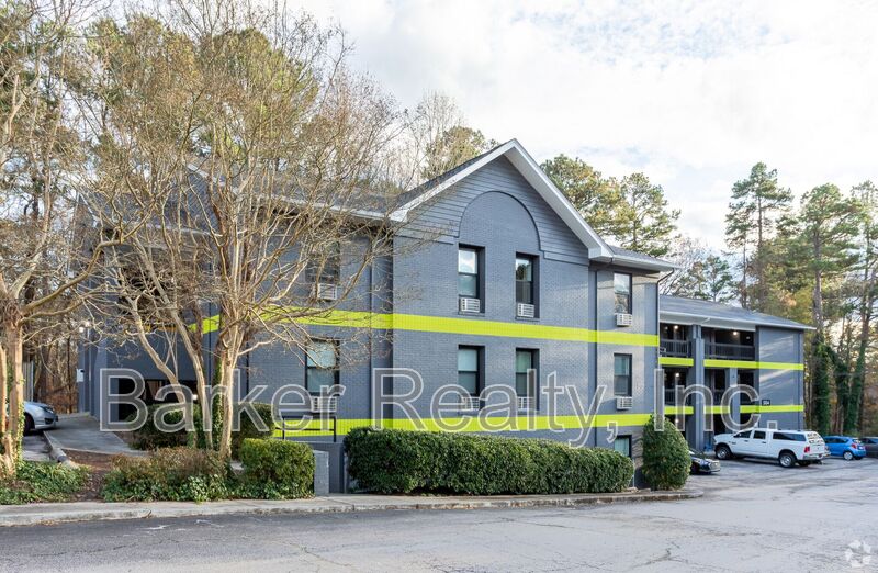 Raleigh Condo: 5104 Hollyridge Drive