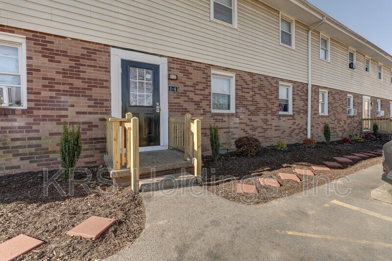 PETERSBURG Condo: 1517 HALIFAX ST