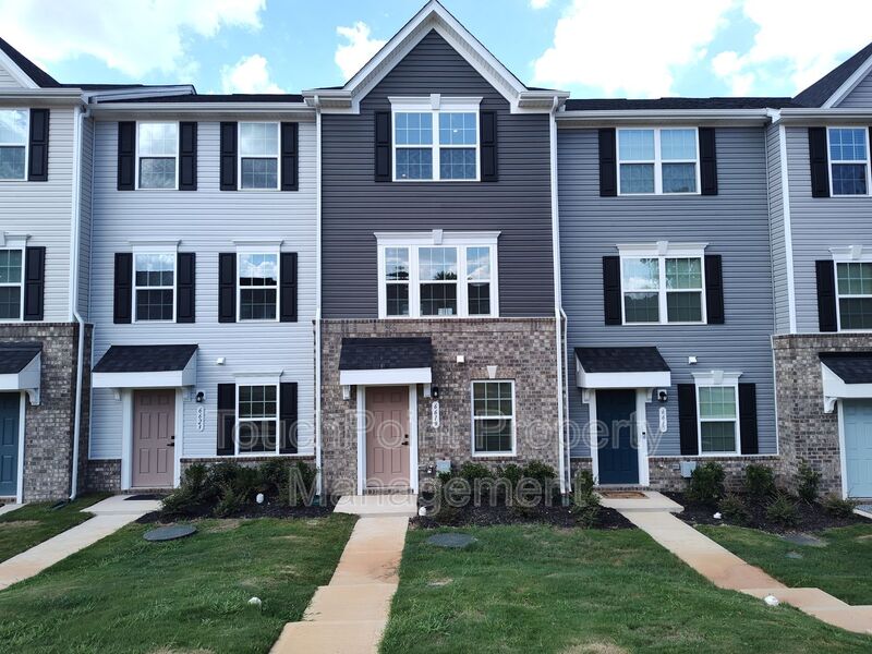 Charlotte Townhome: 6619 Addax Way