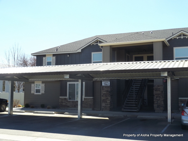 Meridian House: 1023 W. Pine Ave