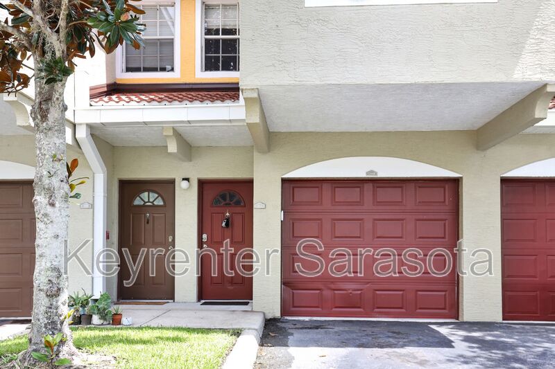 Sarasota House: 5700 Bentgrass Drive