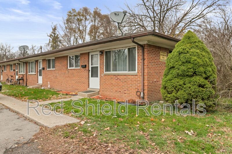 Ypsilanti Condo: 815 George Place