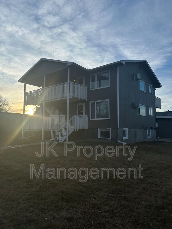 Great Falls Condo: 1300 6th Ave S