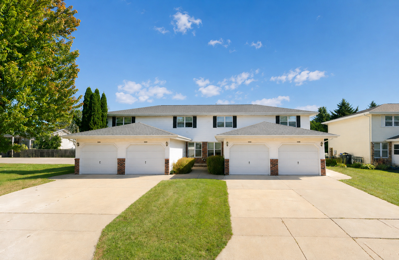 Neenah Condo: 1328 - 1334 Honeysuckle Lane - 1330