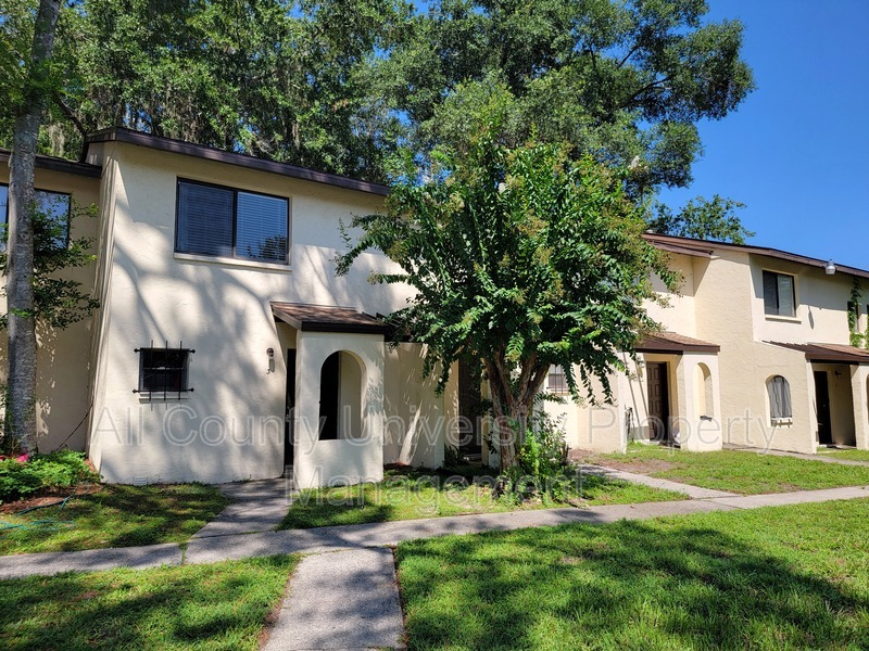 Main image for 2735 SW 35th PL 1603