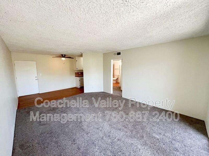 Palm Springs Condo: 2580 E Tahquitz Canyon Way