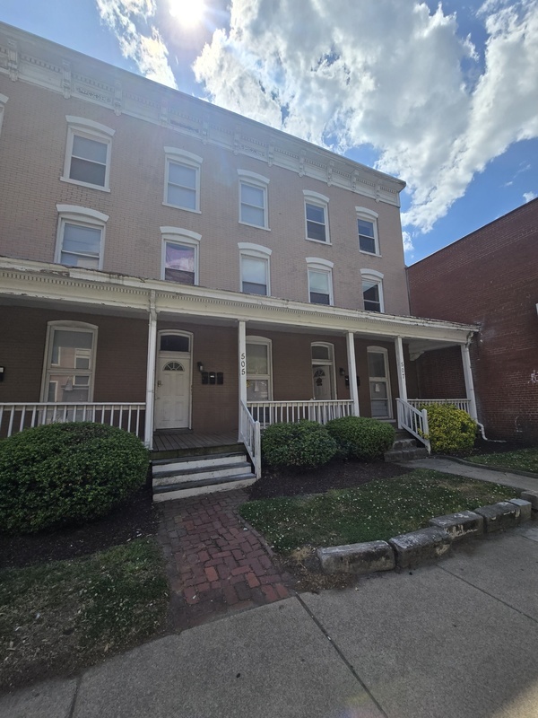Richmond Condo: 501 W Grace St