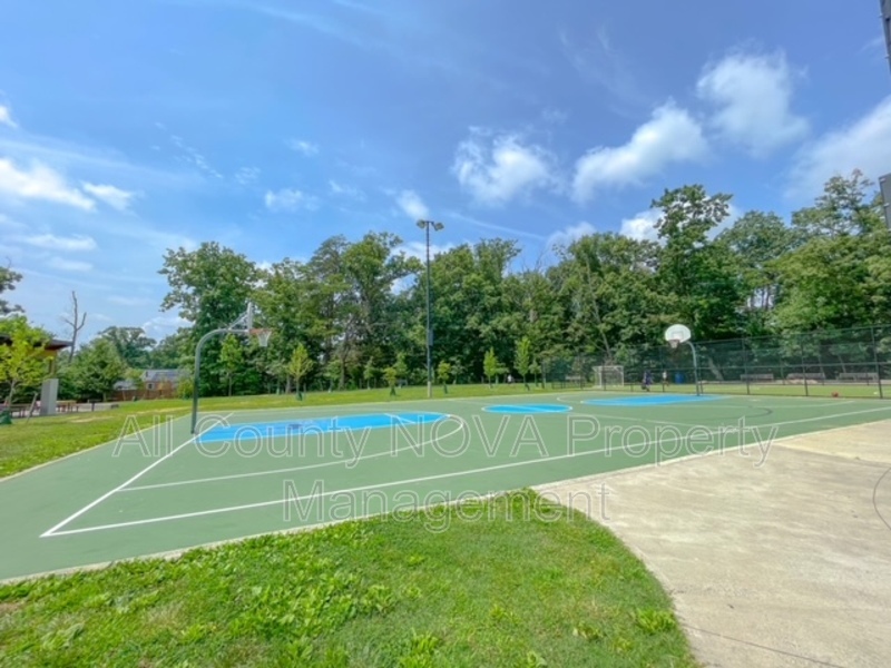 Main Rental Photo 16