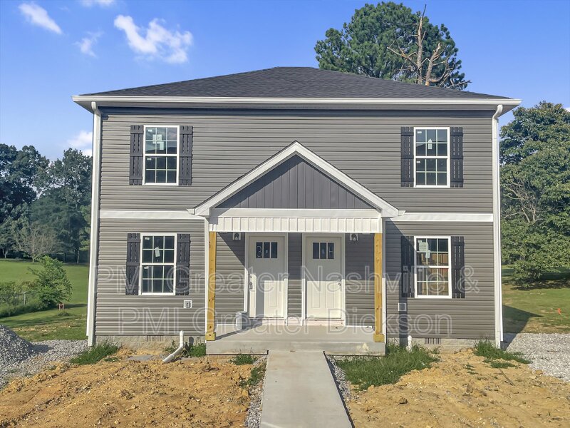 White Bluff Townhome: 826 Old Charlotte Rd