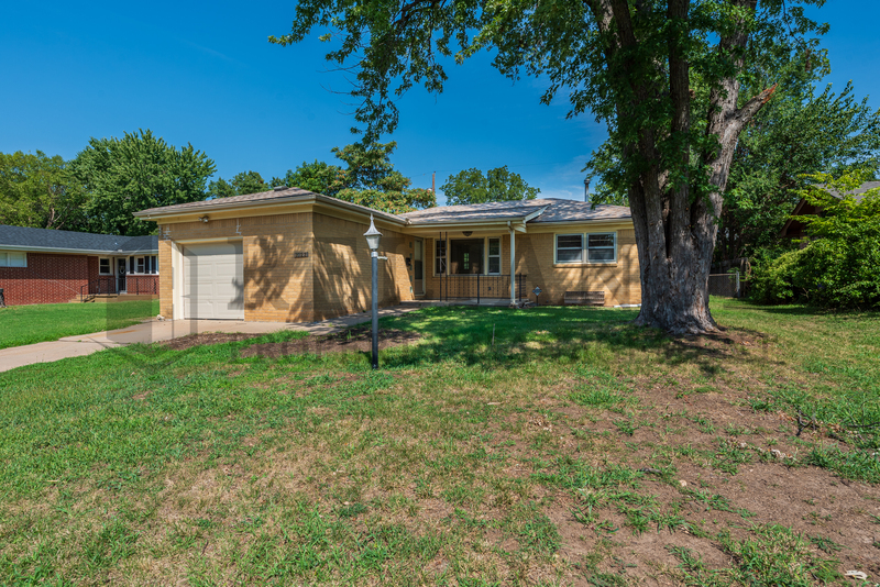 Wichita House: 1022 South Capri Lane