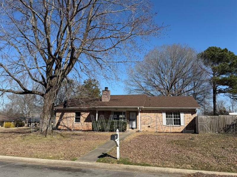 Little Rock House: 30 Old Orchard Road