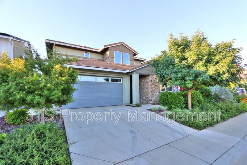 Rancho Cordova House: 12086 Mircado Way