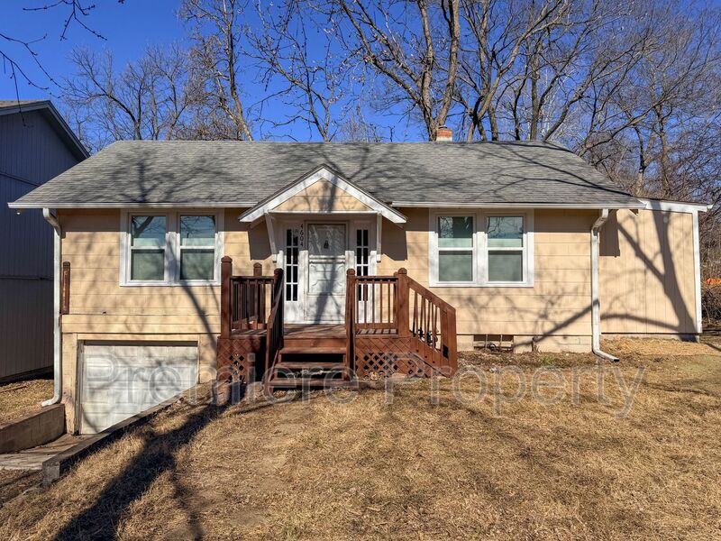 Kansas City House: 4604 NE 47th St
