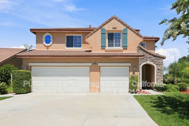 Temecula House: 33926 Channel St