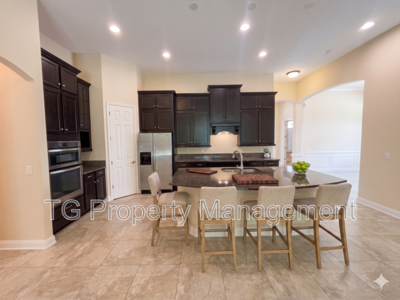 St Johns House: 157 Cloisterbane Drive