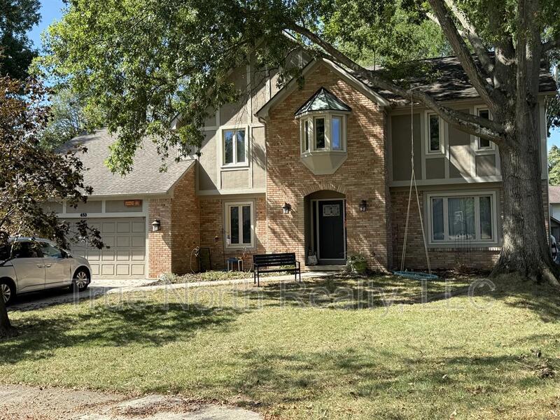 Westerville House: 453 Buckhorn Ct