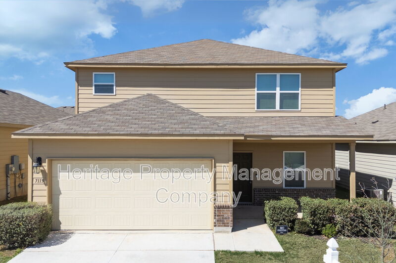 Converse House: 7115 Mesa Cliffs