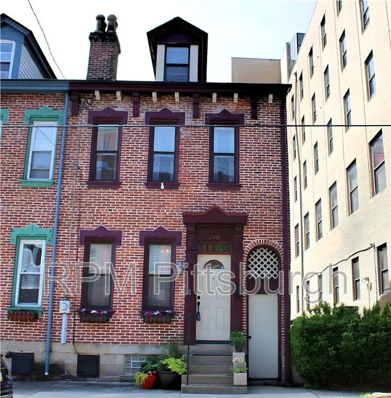 Pittsburgh House: 2118 Sidney st