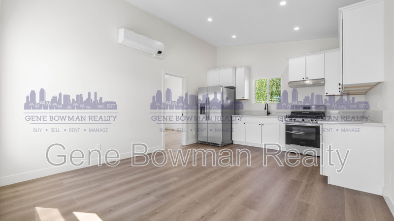 San Diego House: 2413 Fleetwood St.