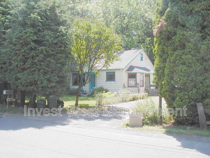 Vancouver House: 2716 Neals Lane