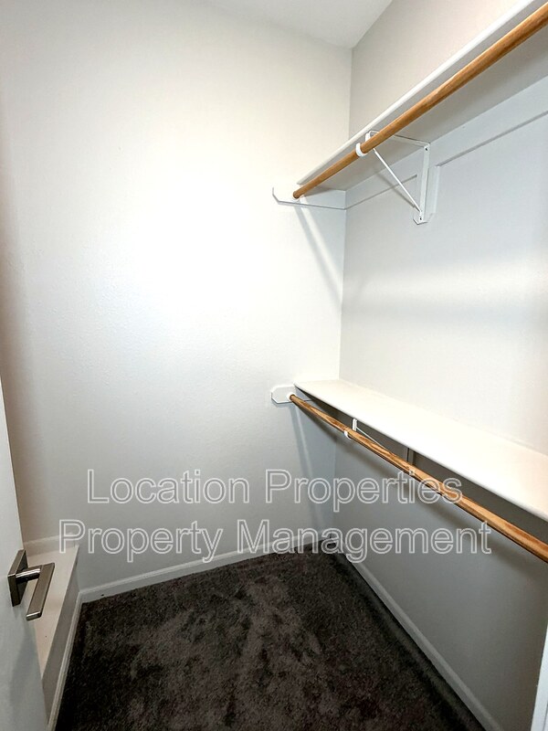 2201 Westdale Road - A3, Lawrence, Kansas rental photo 25 of 31