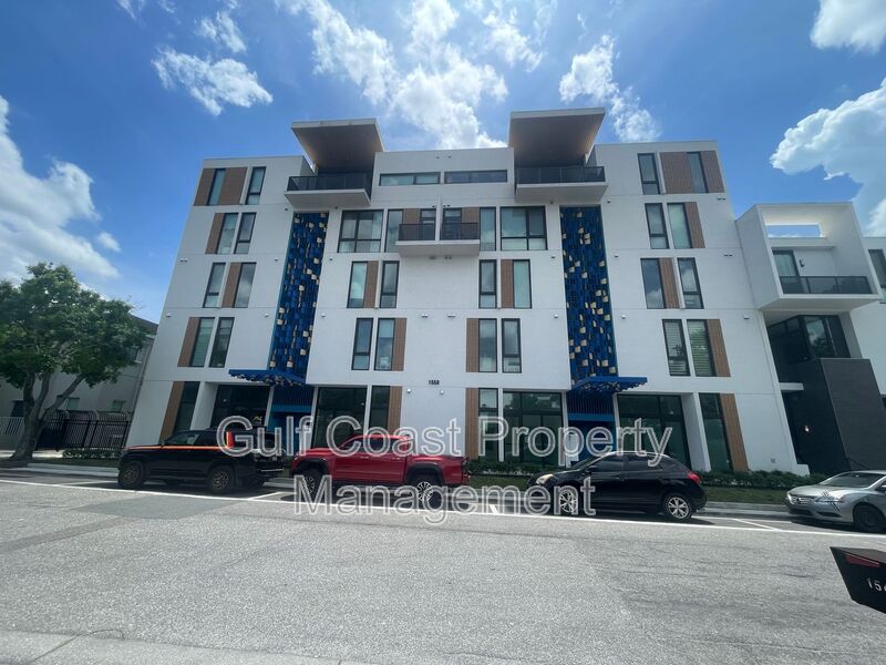 sarasota Condo: 1558 4th Street