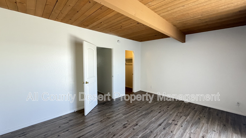 Main Rental Photo 17