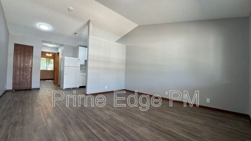 Lincoln House: 4621 Prescott