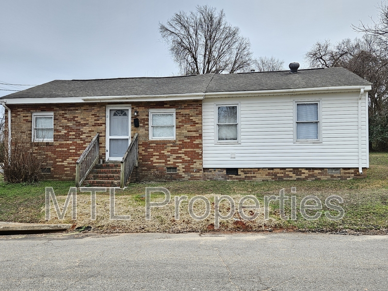 Rock Hill House: 209 Berry Street