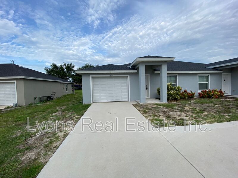 Cape Coral Condo: 604 Skyline Blvd