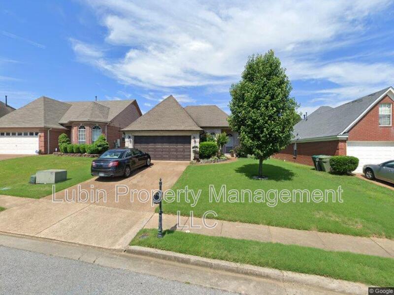 Arlington House: 2777 Misty Valley Dr